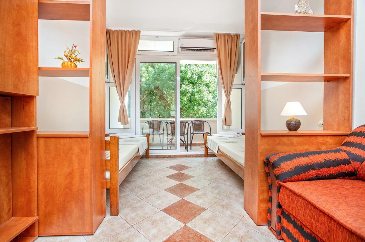 Apartments Villa Popovic Котор Екстер'єр фото