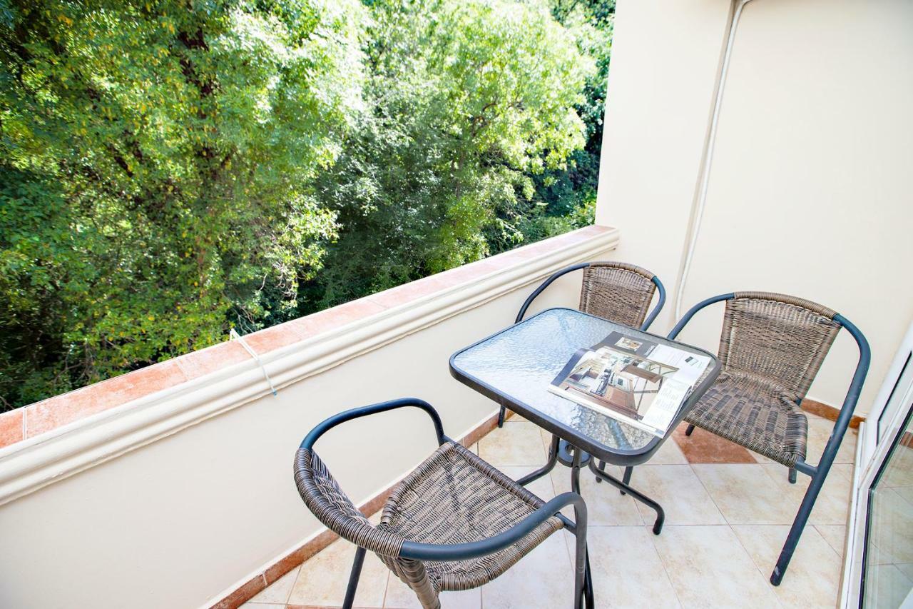 Apartments Villa Popovic Котор Екстер'єр фото