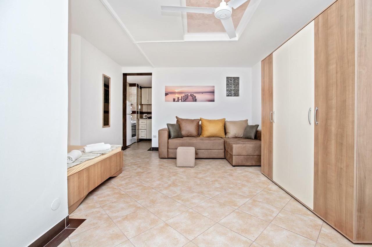 Apartments Villa Popovic Котор Екстер'єр фото